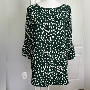 Hailey & Co Dark Green Blouse with White Polka Dots and Bell Sleeves Size Medium
